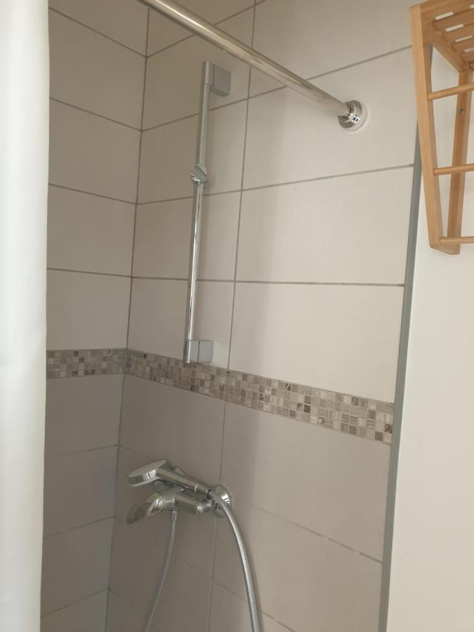 Mistral Appartements Port-Saint-Louis-du-Rhone Exterior photo